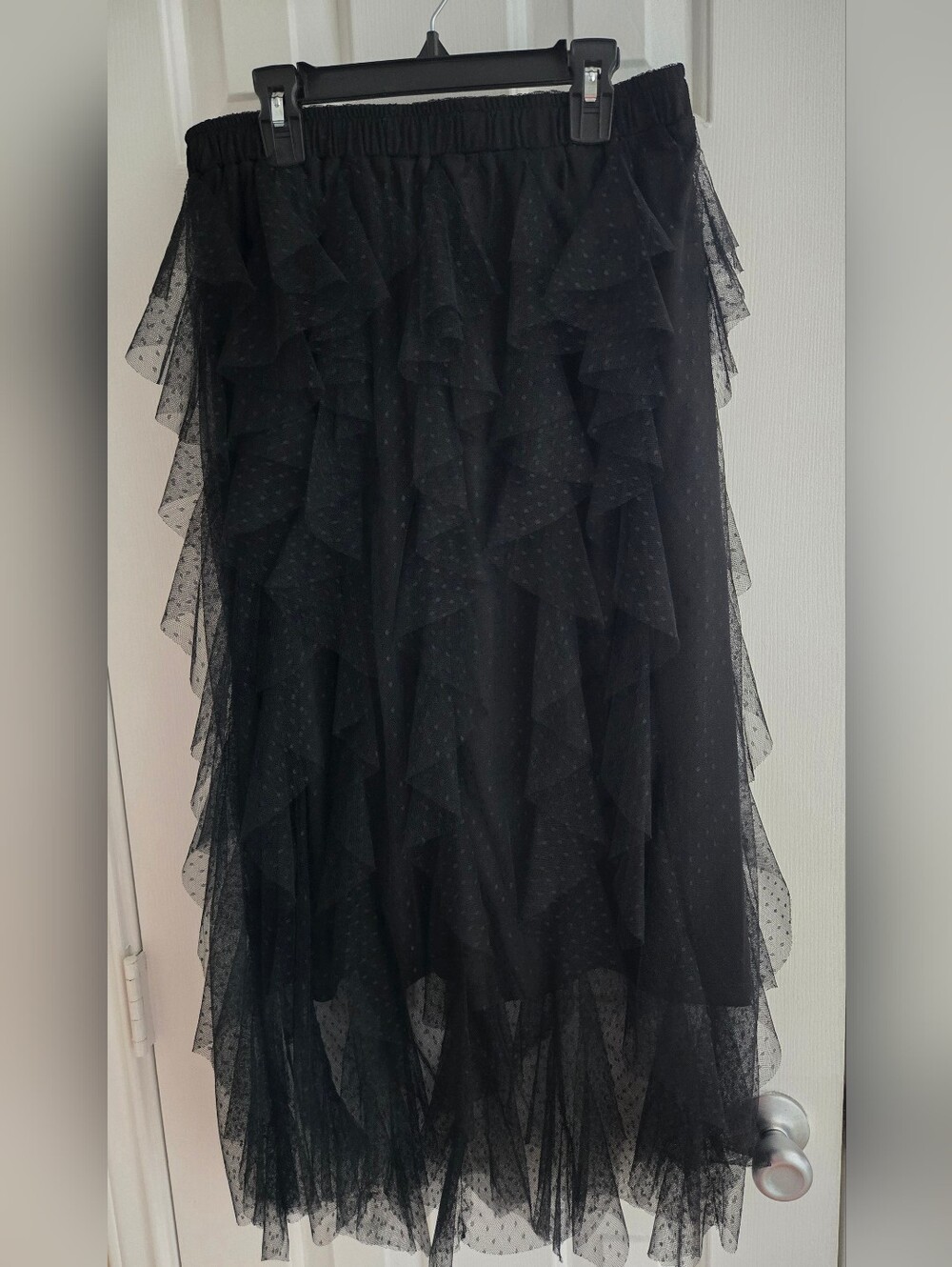 Live 4 Truth Black Cascading Ruffle Tulle Midi Skirt Women's Size Medium NWOT